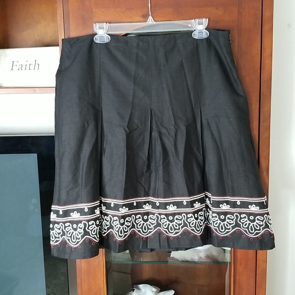 Loft Embroidered Skirt 